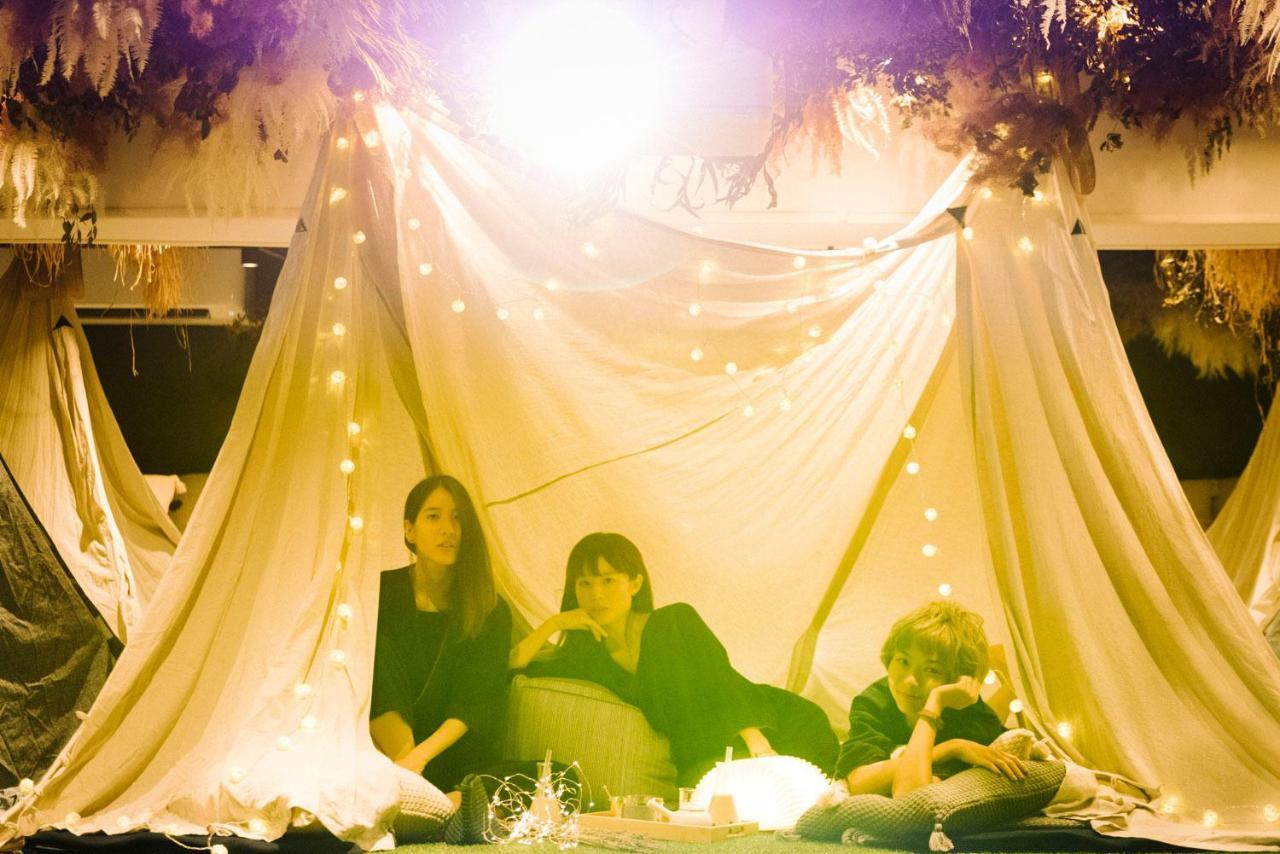Theater Zzz ホステル *
